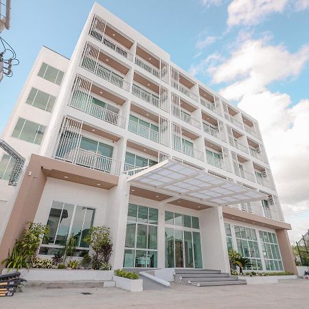 Hotel Agnes Μπούρι Ραμ Εξωτερικό φωτογραφία