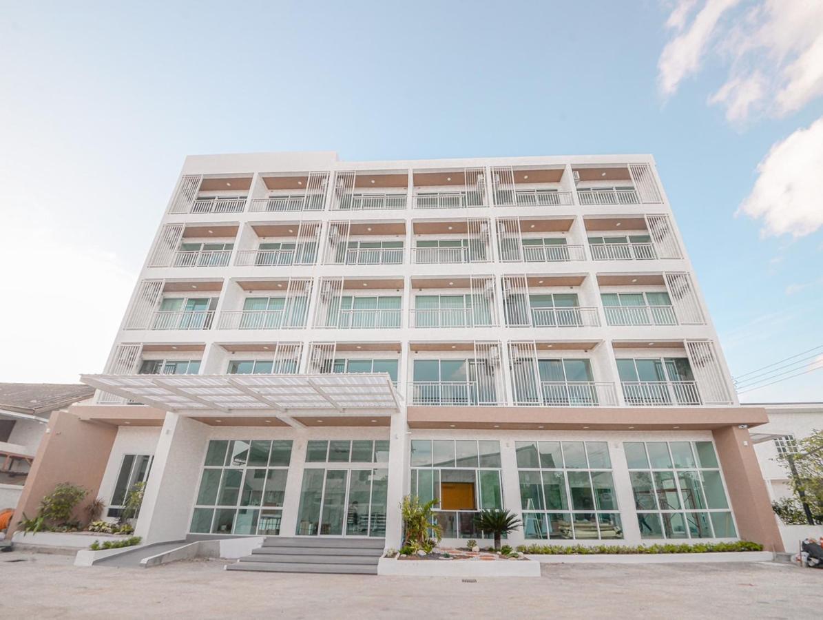 Hotel Agnes Μπούρι Ραμ Εξωτερικό φωτογραφία